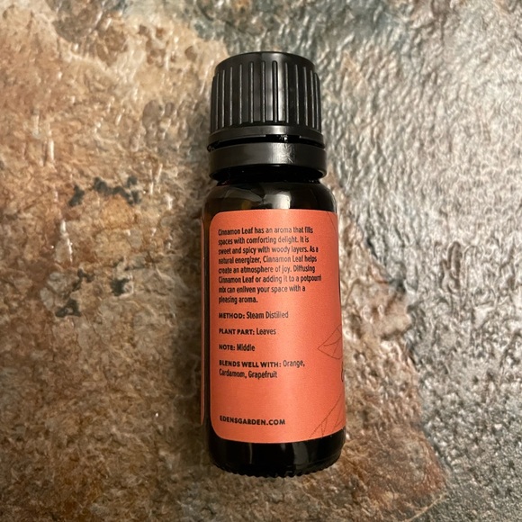 Eden’s Garden cinnamon leaf essential oil - Picture 3 of 3